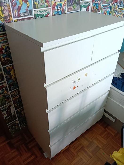 Comoda com 6 gavetas