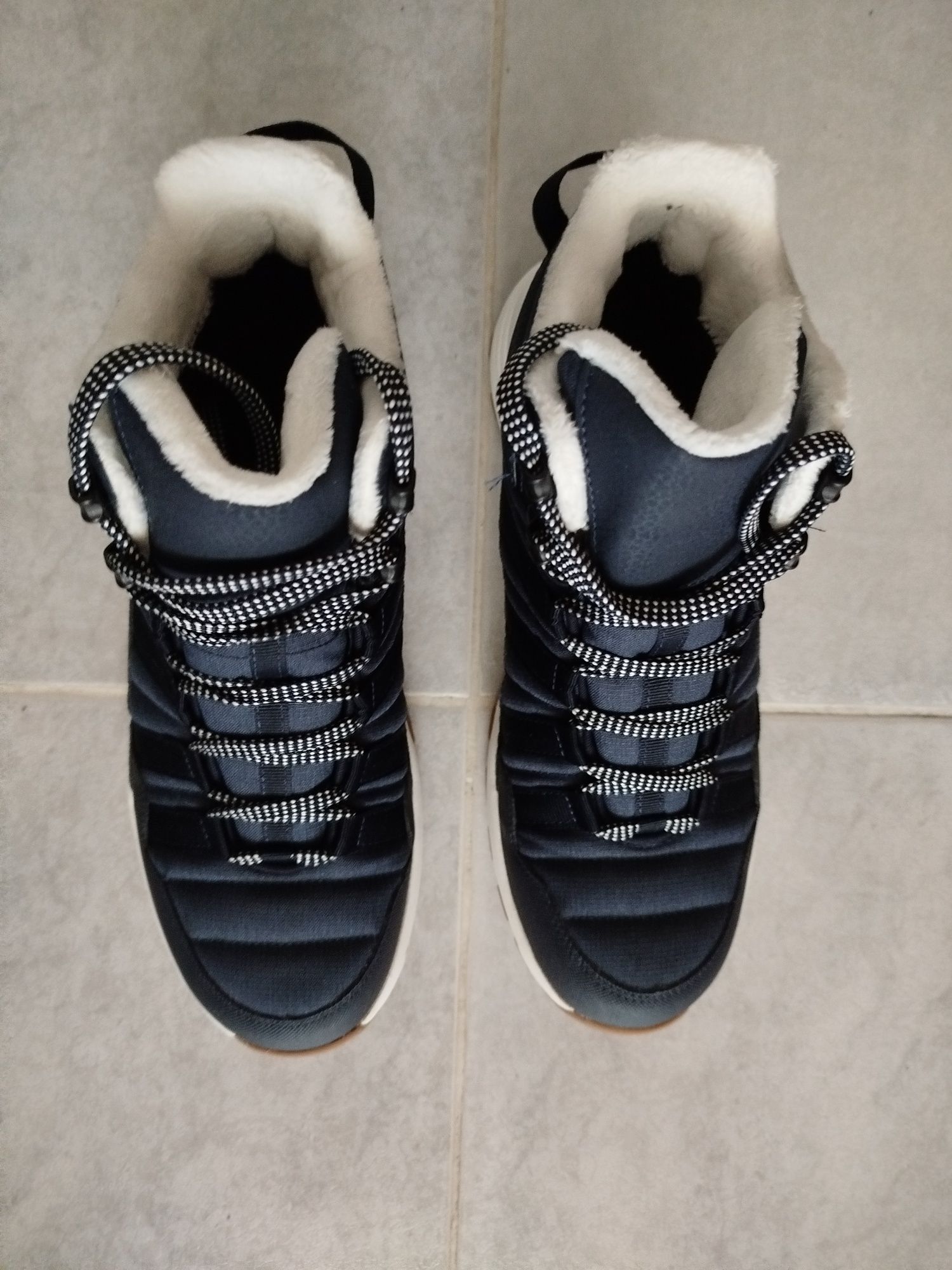 Botas Quechua.      .  .