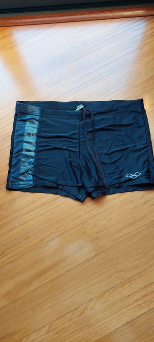 Calções de praia arena com portes de envio incluídos