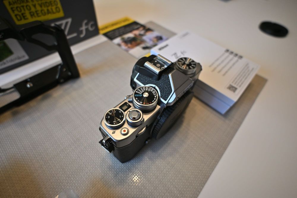 NIKON ZFC  corpo - NOVA