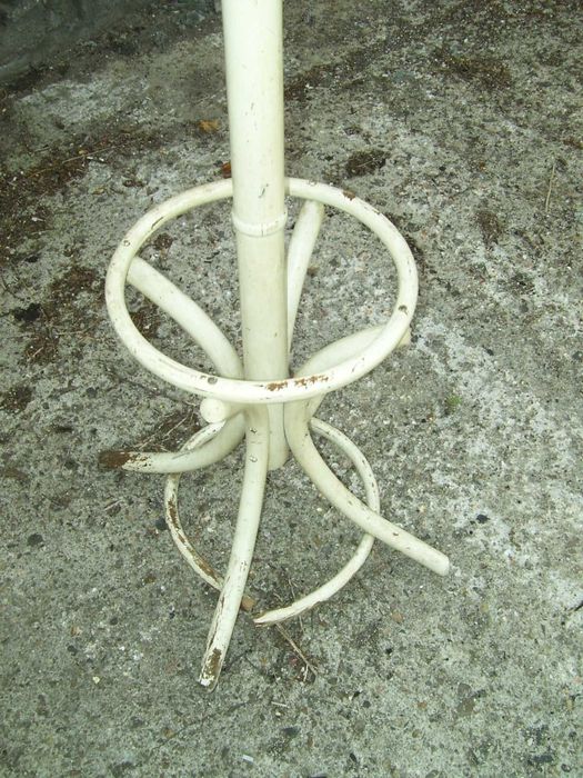bukowa garderoba Thonet do renowacji