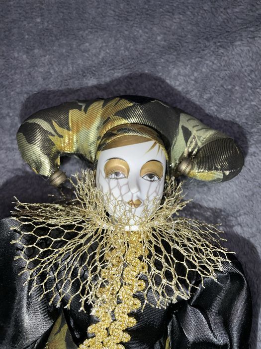 Фарфоровый Арлекин