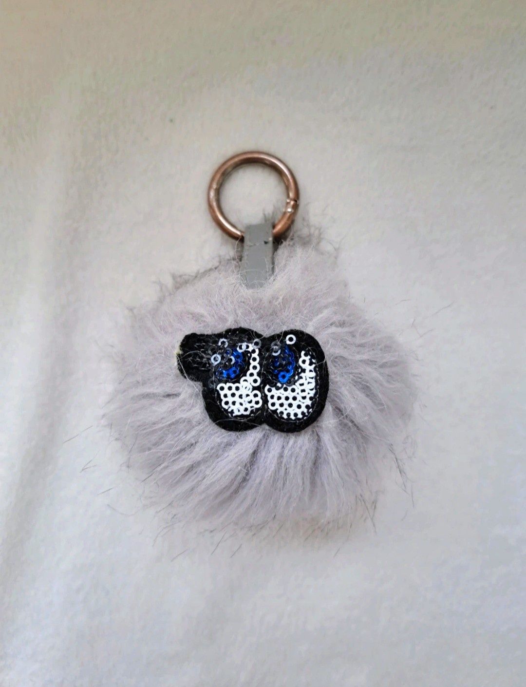 Breloczek Szary Pompon Cekinowy H&M