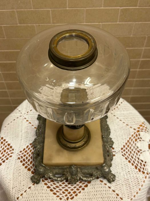 Ładna lampa naftowa