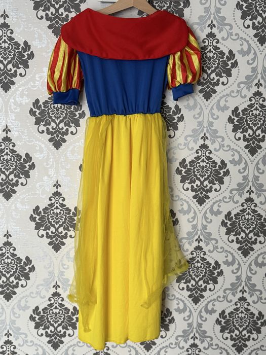 Strój karnawałowy Królewna Śnieżka r. 116