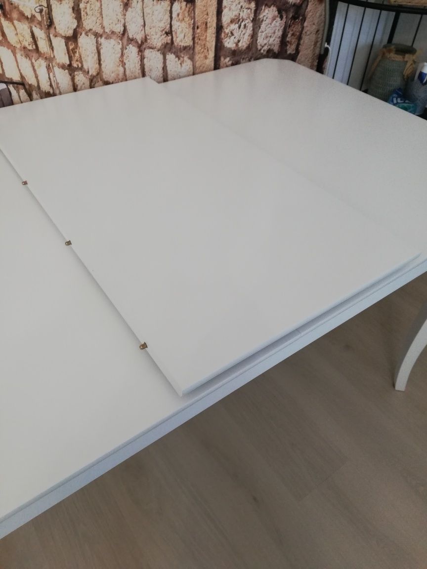 Stół biały, rozkładany