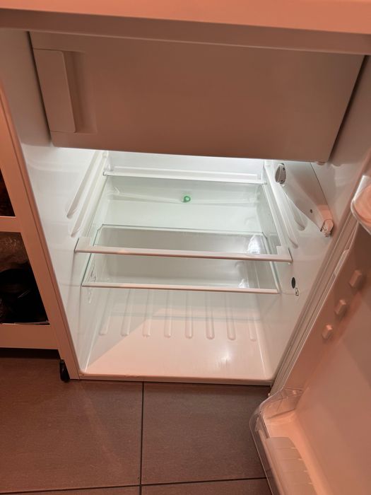 Lodówka mała używana Rezerwacja