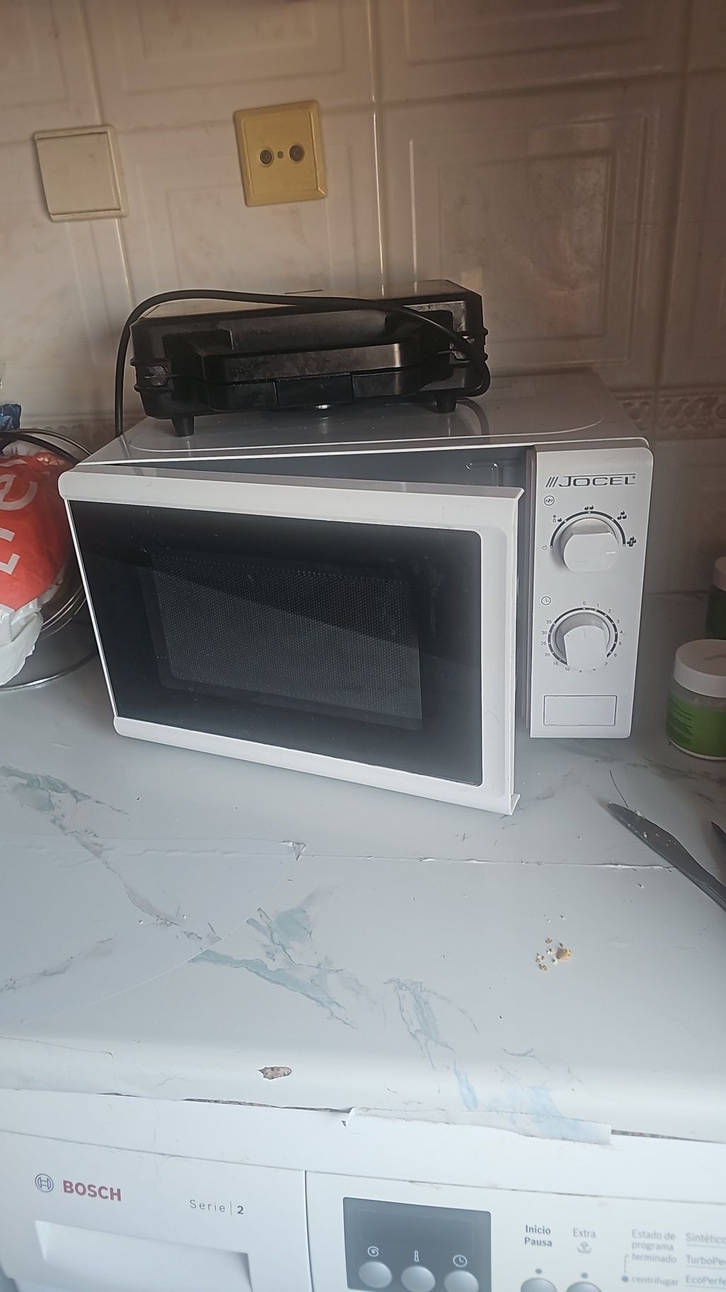 Microondas jocel com 1 ano