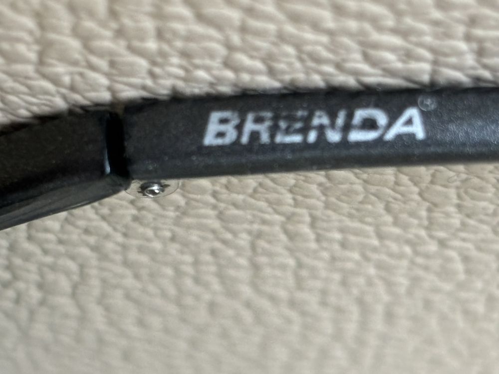 Okulary sportowe przeciwsloneczne Brenda hi tech