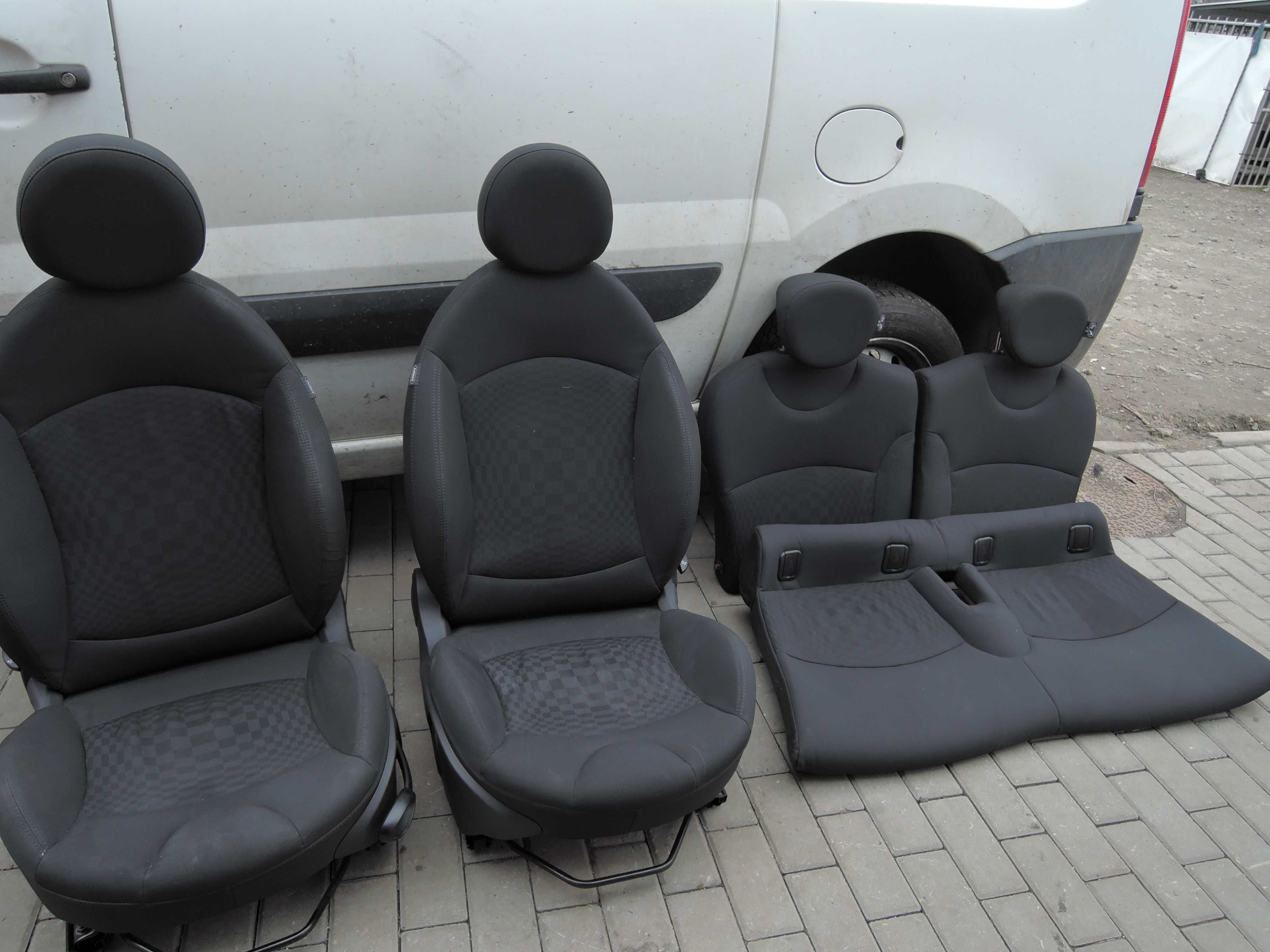 Mini Cooper S R56  Fotele Kanapa    europa   komplet