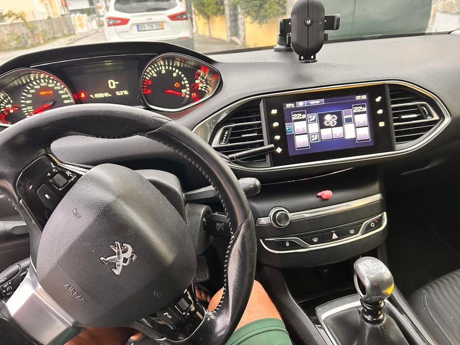 Peugeot 308 sw  estilo e conforto