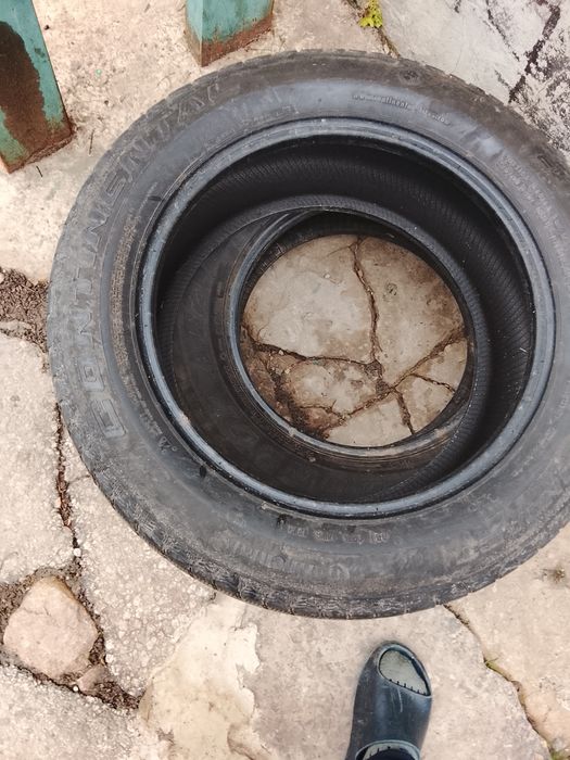 Резина 4 колеса одинаковы два отличаются