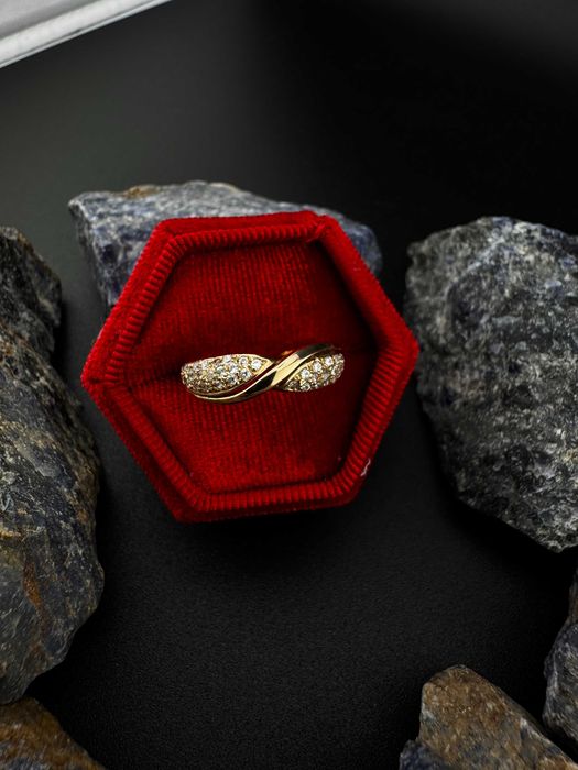 Złoty Pierścionek Przeplatany z Cyrkoniami | JAK NOWY | 585 | 3.71g