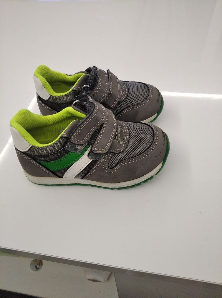 Adidaski Deichmann 21