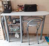 Mesa alta de cozinha