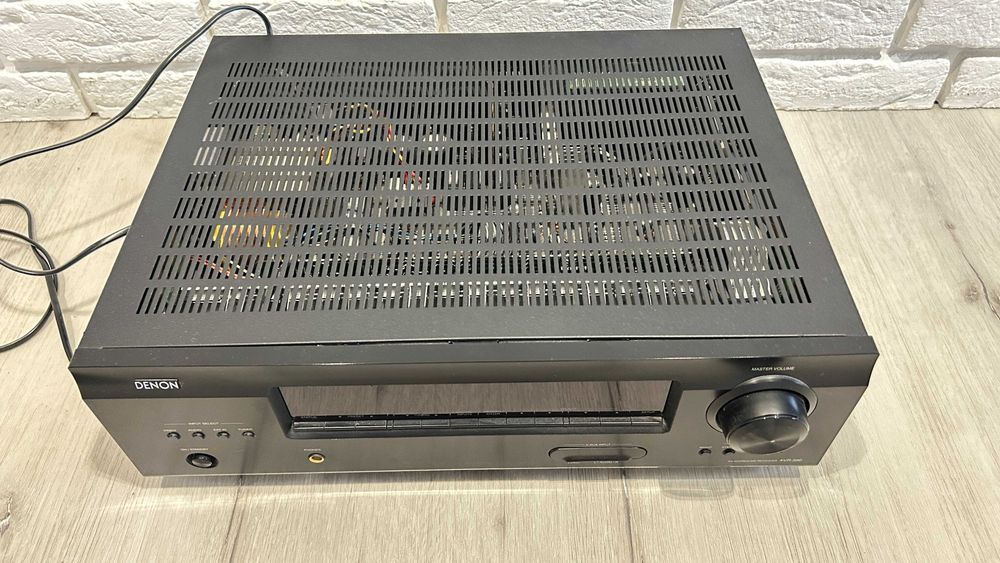 Amplituner wzmacniacz Denon AVR 390 do kina domowego