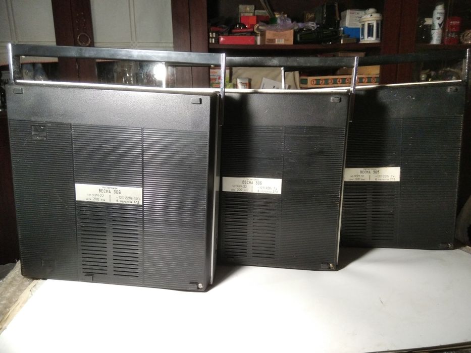 Предстовляю вашему вниманию магнитофоны Весна