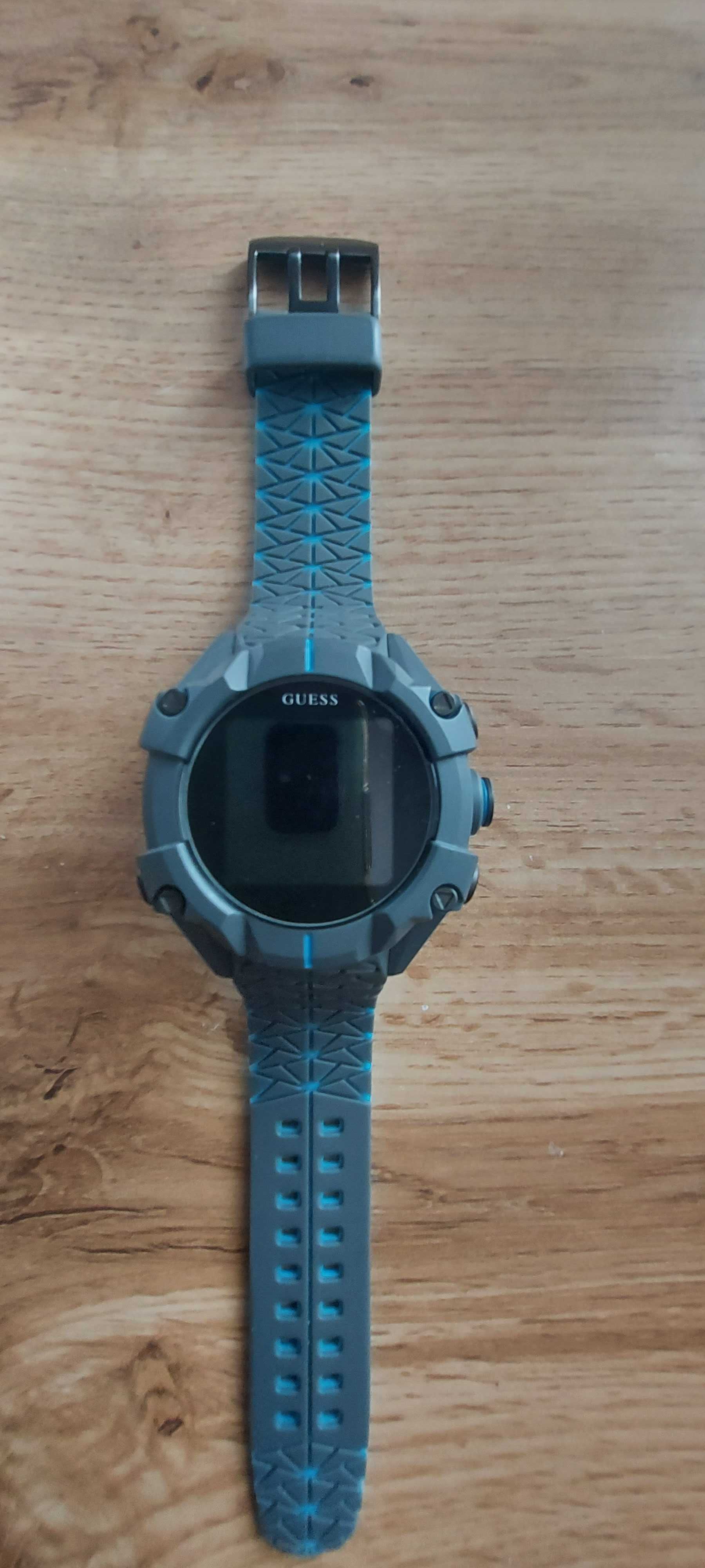 smartwatch guess c3001g3