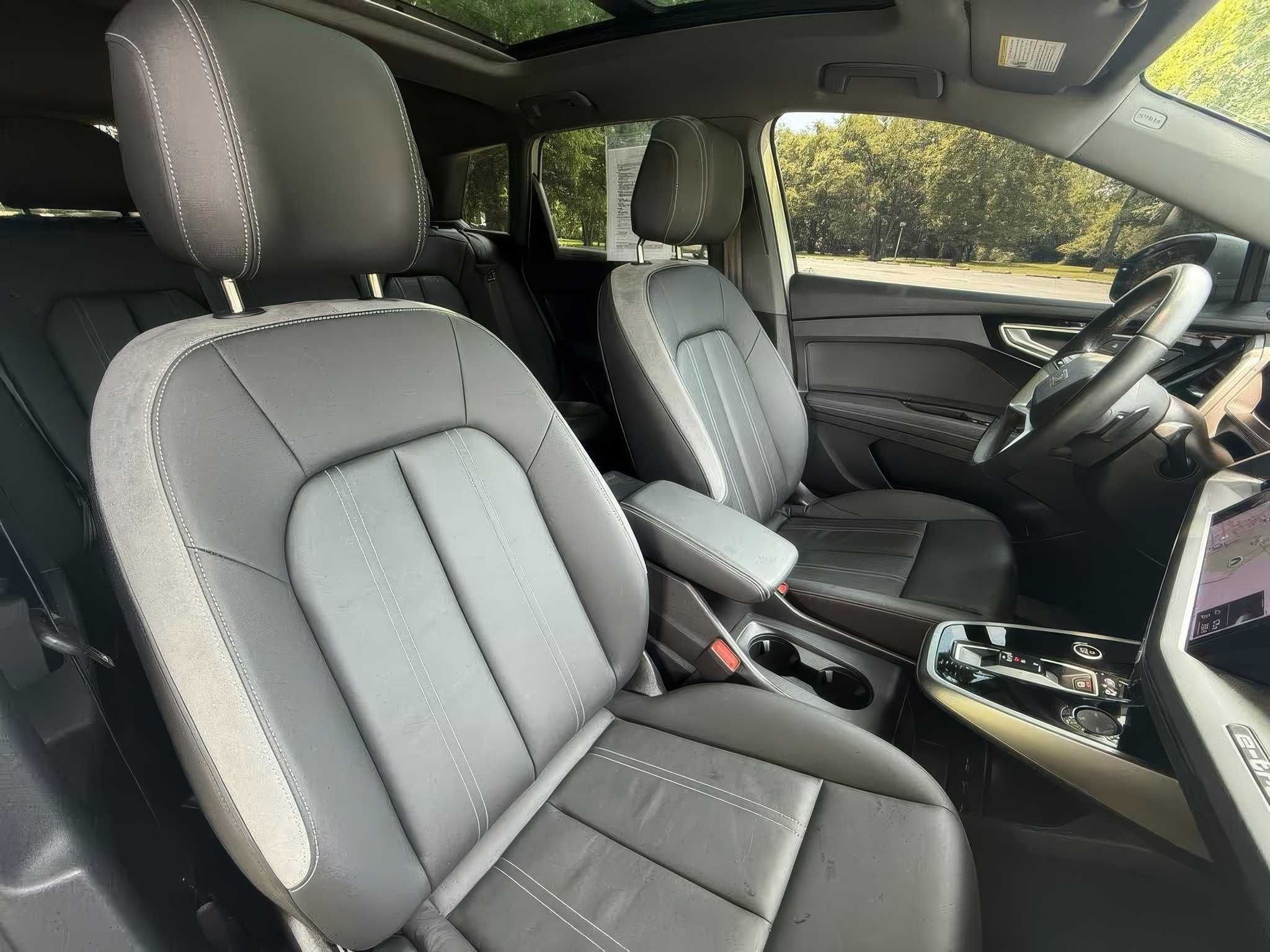 2024 Audi Q4 e-tron quattro Premium Plus 50 TFSI