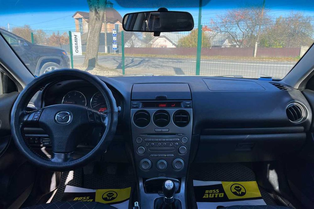 Mazda 6 2004 року