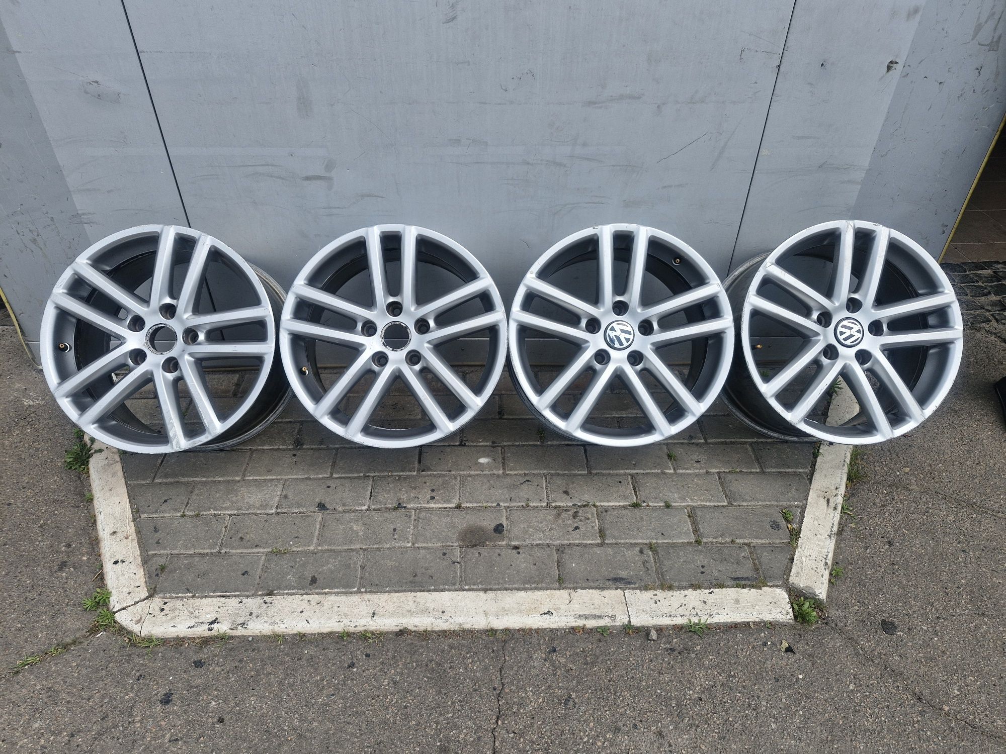 Диски R 19 5 130 таурег каєн Q7