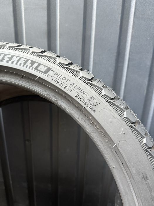 Зима 2шт Michelin Pilot Alpin 5 255/35 R20 97W XL FSL