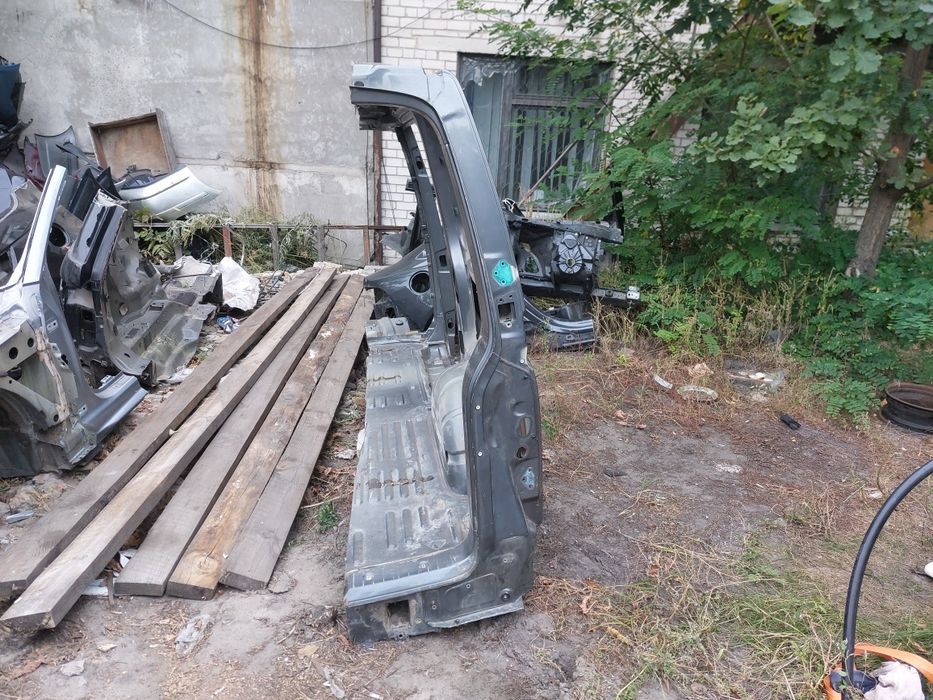 Крило, четверть права на Фольцваген T5, T6