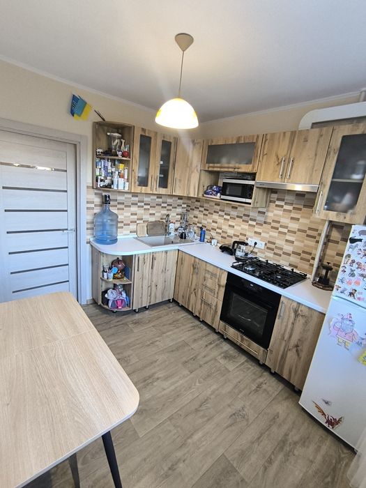 Продаж 2-кімнатної квартири, р-н Хмельник (Богунія)