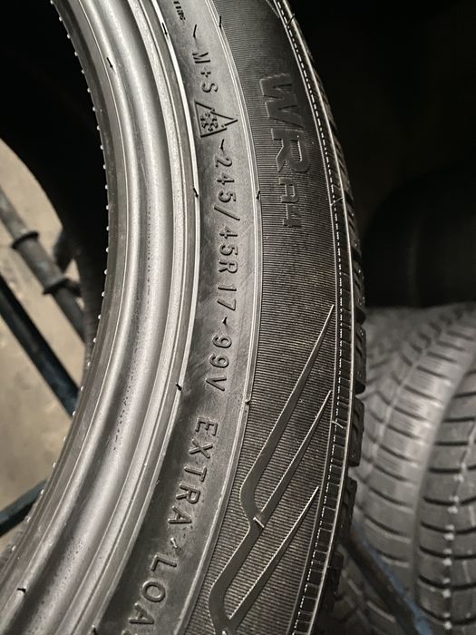 Шини нові 245/45/17 - 2шт nokian WR A4 зима
