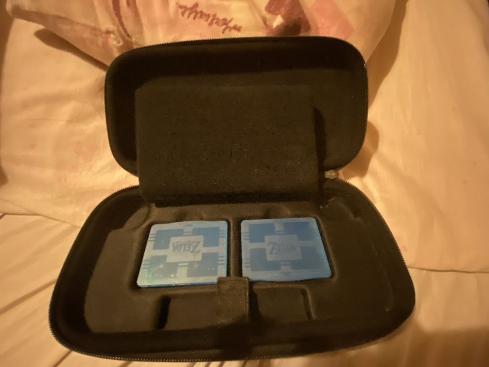 Nintendo switch +etui +pad +2gry