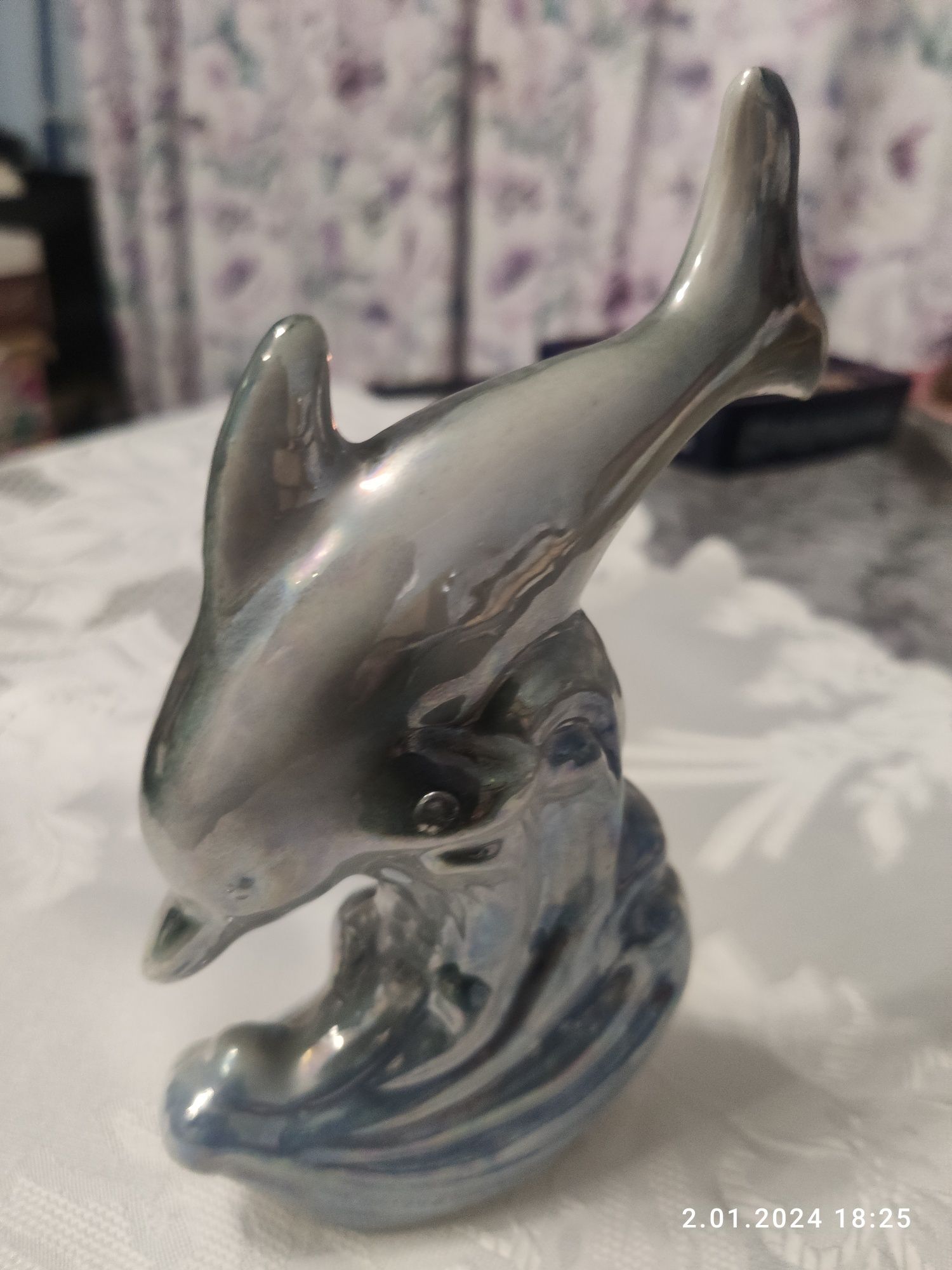 Figurka Delfin - porcelanowy