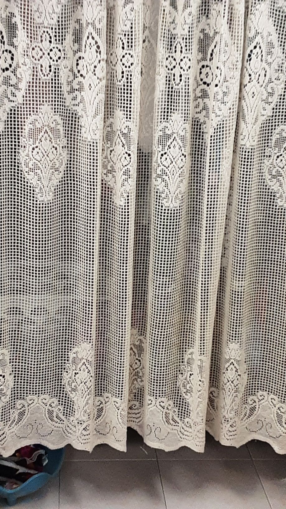 Cortinado  rendado bêje  para janela