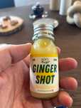 Ginger shot Sem álcool.  Ligeiramente ácido. BIo
