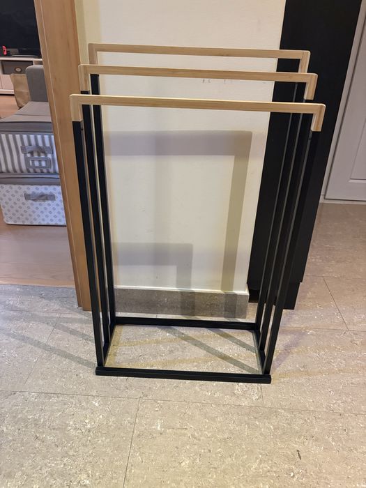 Toalheiro de casa de banho