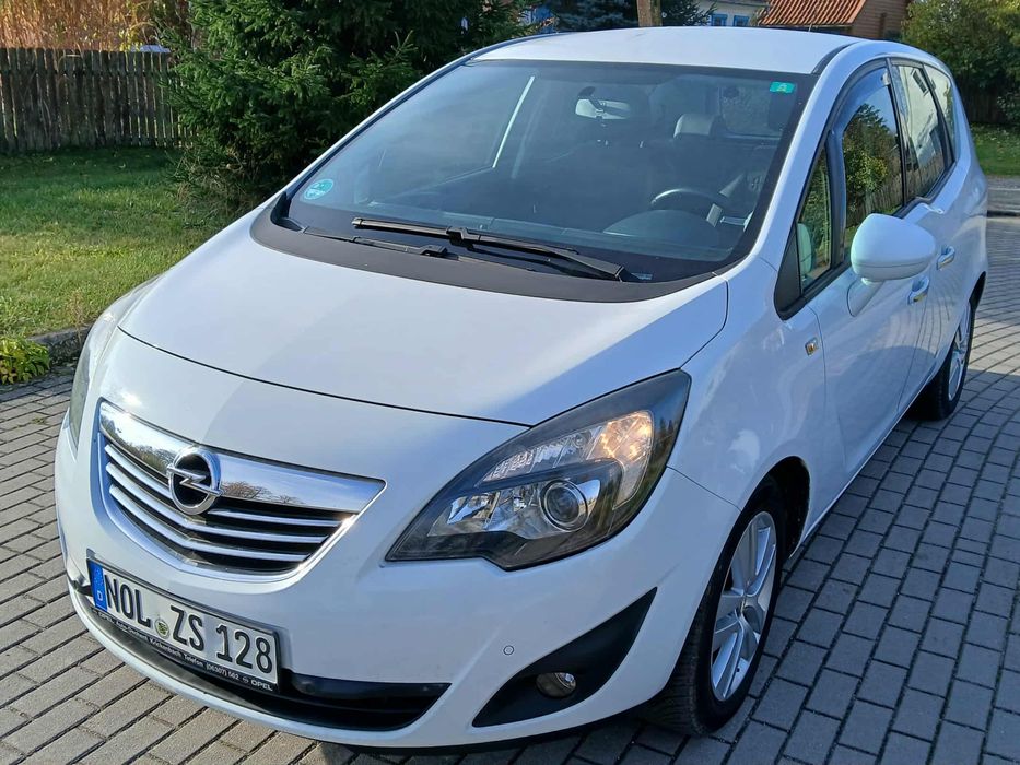 Opel Meriva 1,4 benzyna 140KM 6 biegów przebieg 175 tys. km model 2012