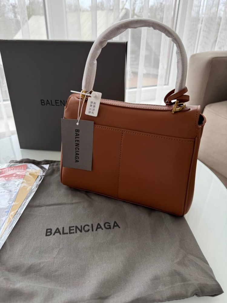 Сумка balenciaga rodeo кожаная