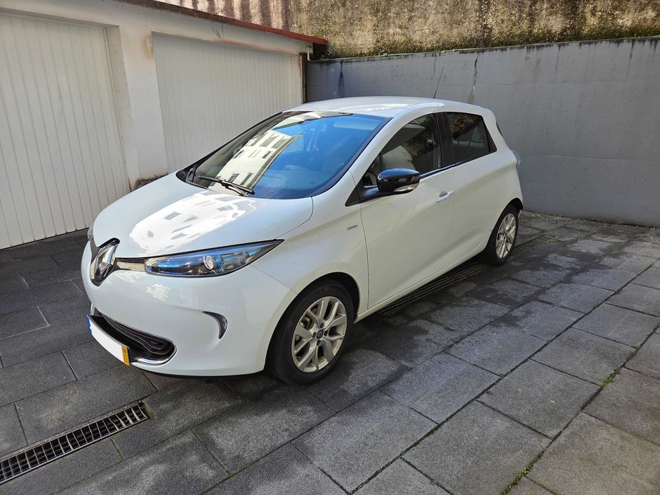 Renault Zoe Limited 41kwh R110 (bateria própria) IVA dedutível