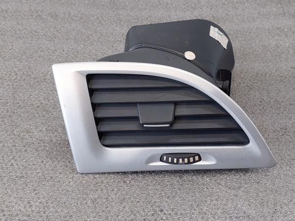 Difusor / saída de ar RENAULT Megane III Grandtour (KZ0/1)