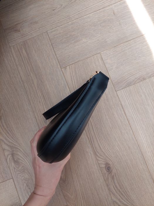 Czarna torebka na ramię nowa