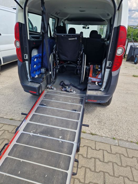 Opel combo dla inwalidy specjalny