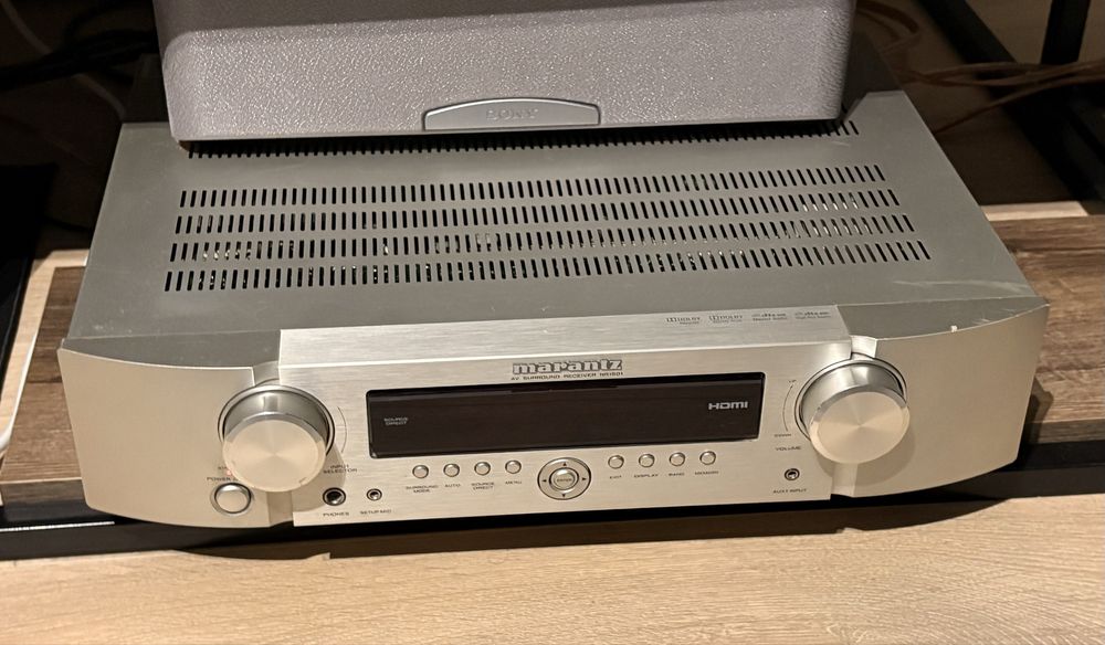 Amplituner Marantz 1501