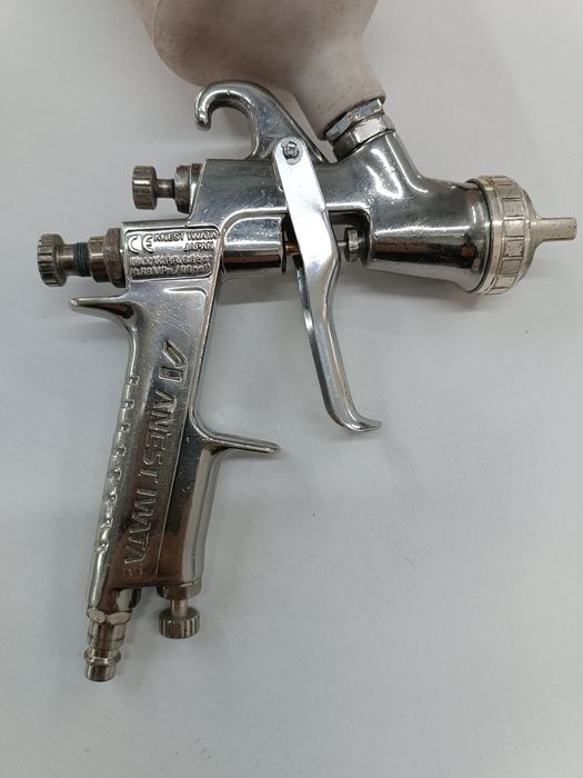 Продам краскопульт ANEST IWATA W 400