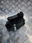 Замок двери передней правой Opel Astra H Zafira B 24444012