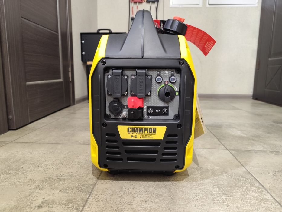 Новий генератор Champion 2200 92001I -EU