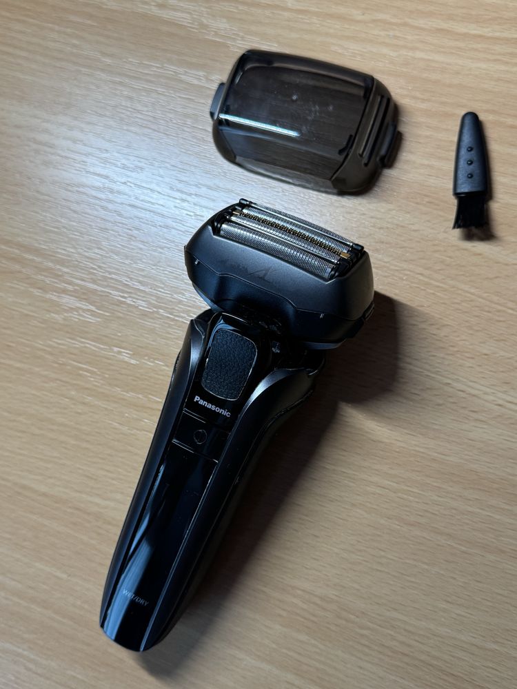 Електробритва Panasonic ES-LV6U-K820