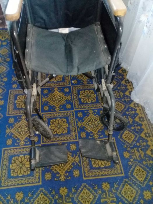 Коляска інвалідна доросла