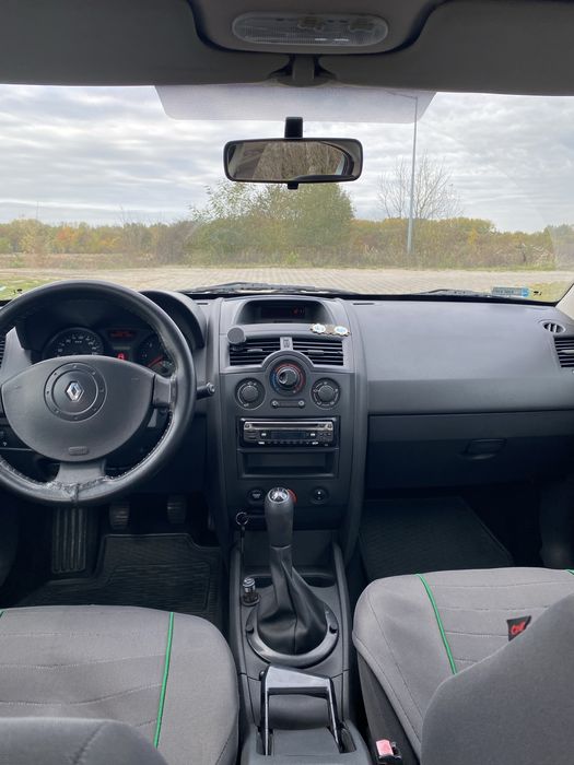 Renault Megane 2005  1.6 benzyna niski przebieg 181.000