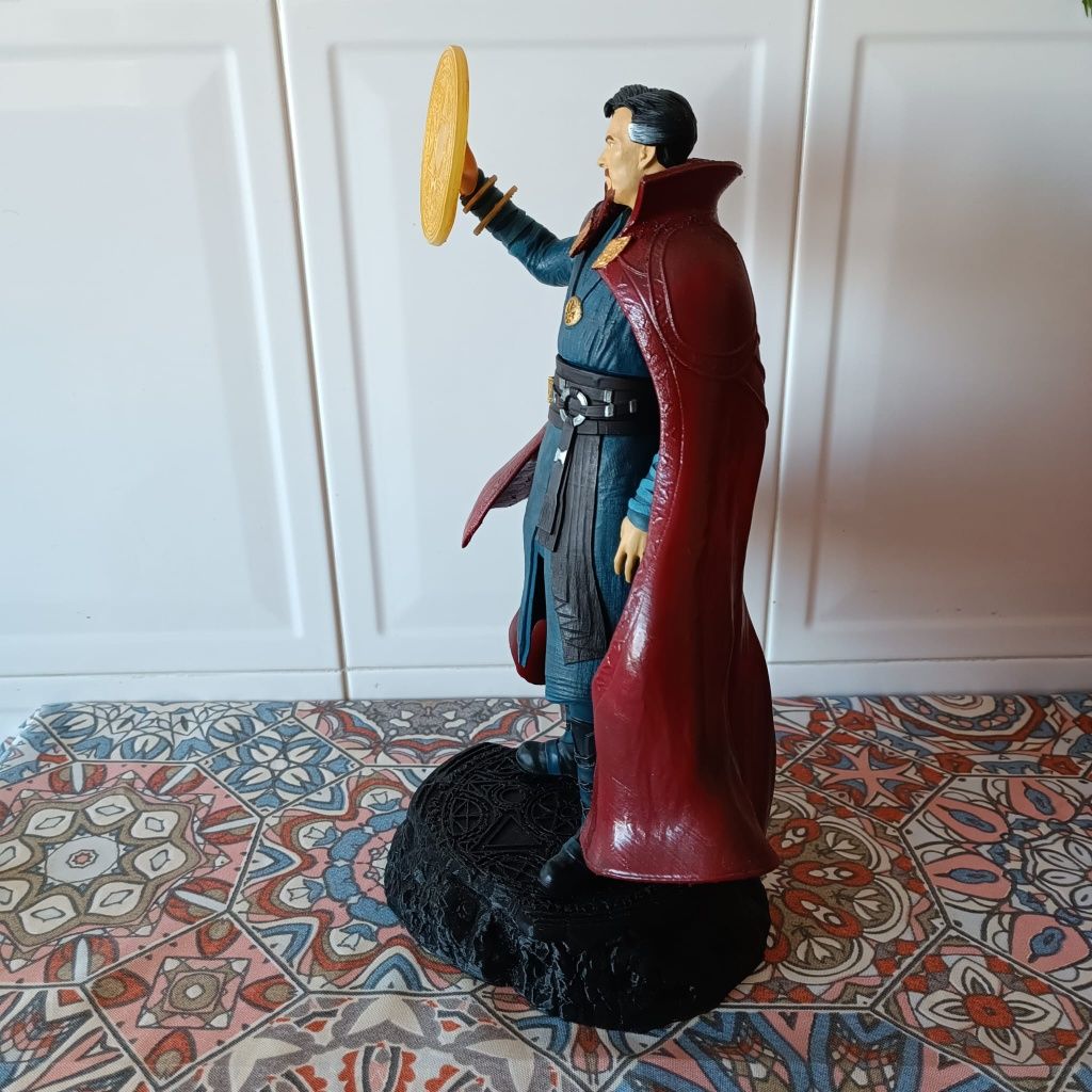 Escultura Dr. Strange