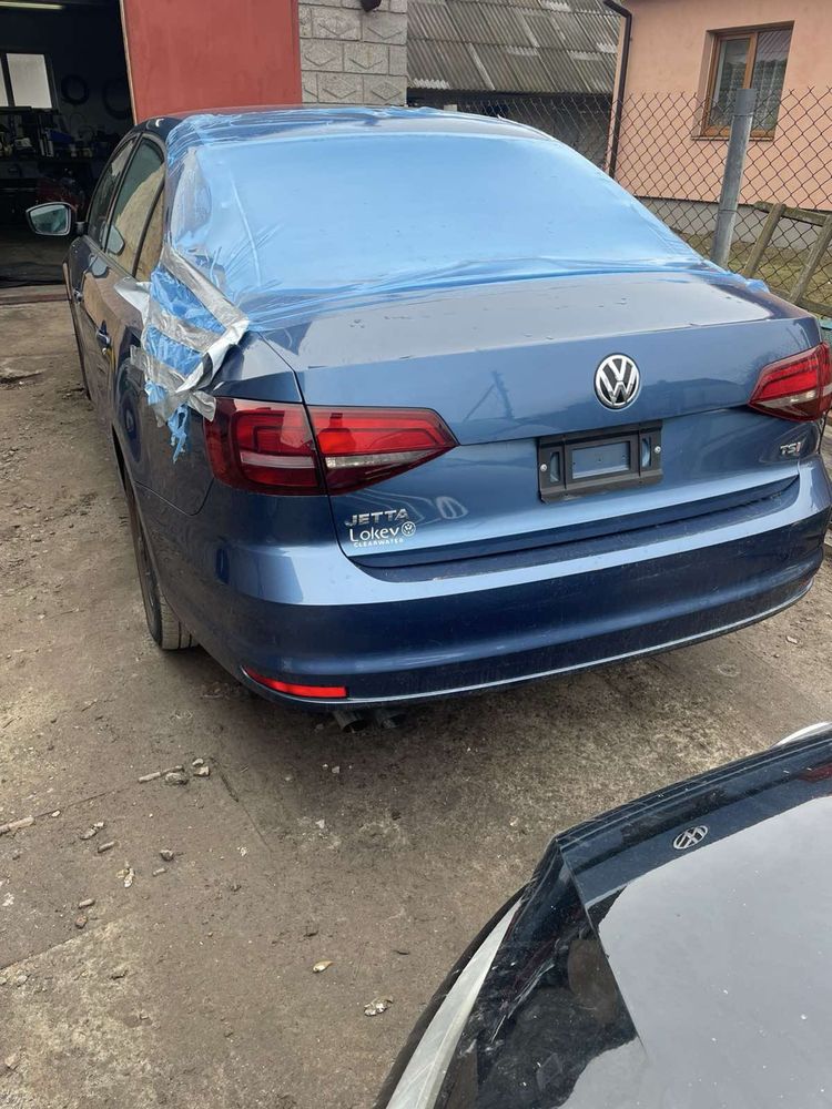 Розборка джета 6  кришка багажника разборка jetta 6 2.5 бен запчастини