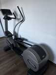 Technogym excite - trenażer eliptyczny  - okazja